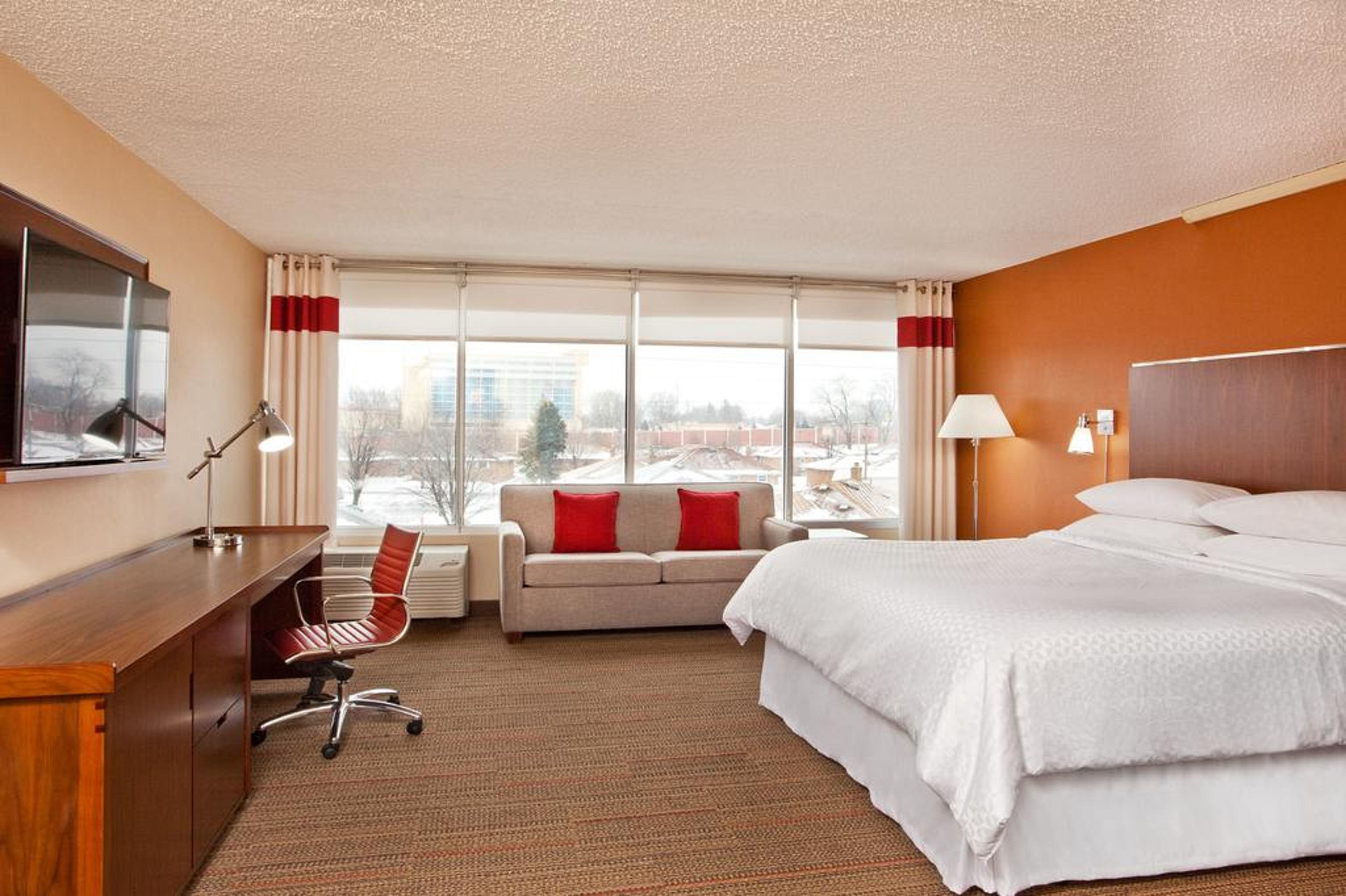 Four Points By Sheraton Cleveland Airport Exterior photo