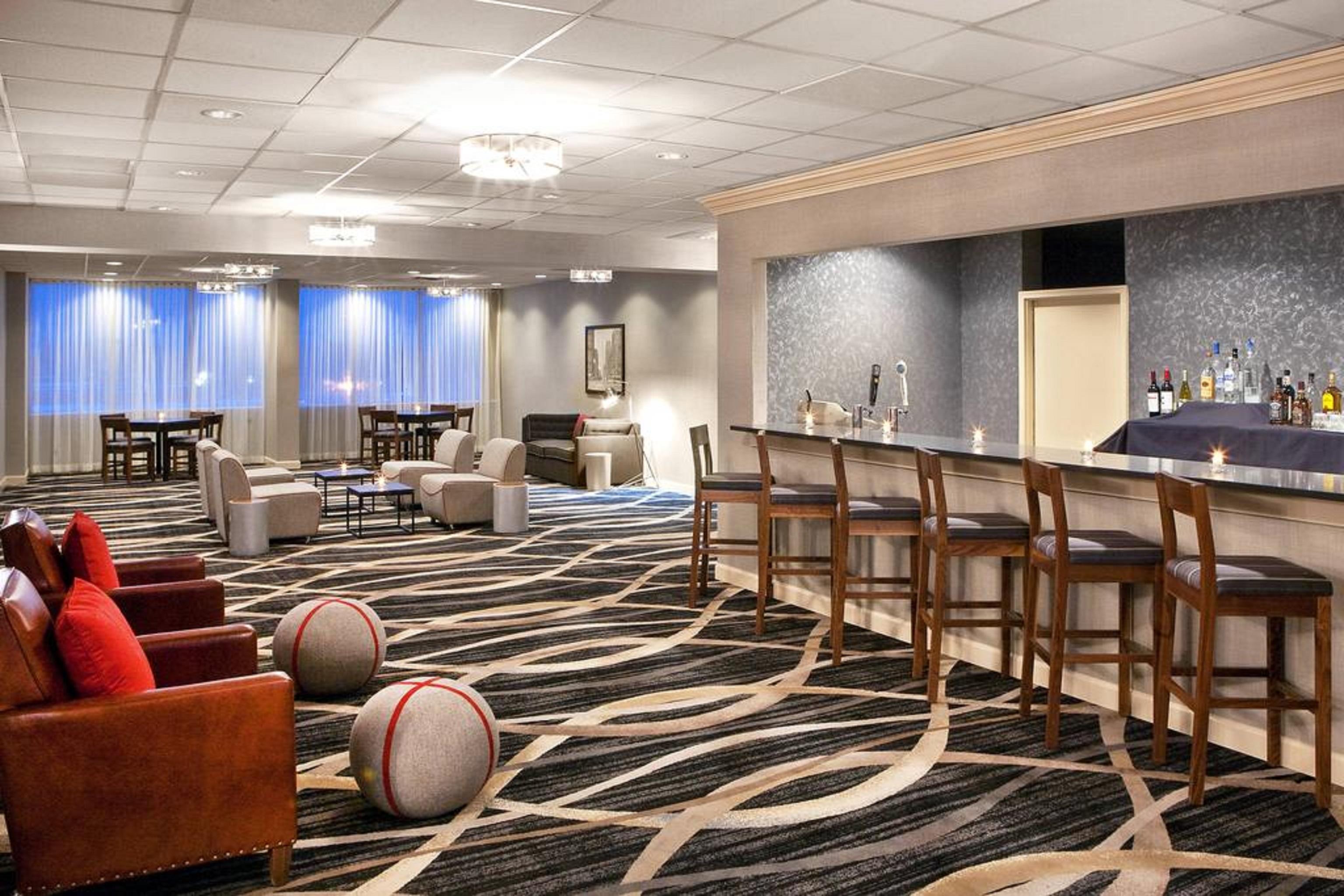 Four Points By Sheraton Cleveland Airport Exterior photo