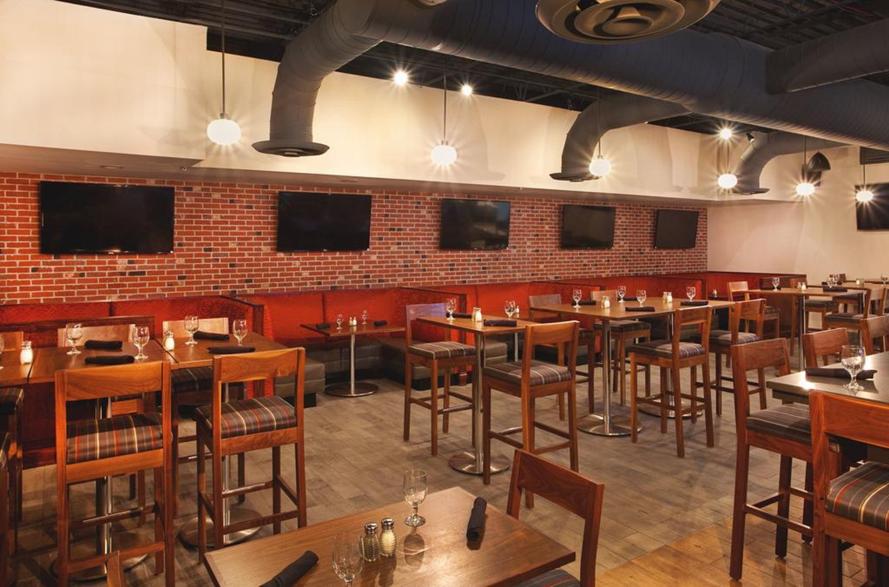 Four Points By Sheraton Cleveland Airport Restaurant photo